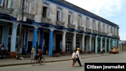 Reporta Cuba: Céntrica calle de Placetas.Hotel Los Laureles /Foto José Ramón Borges.