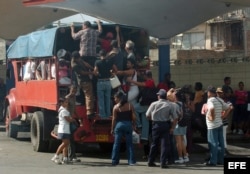 La mayor participación de privados en el transporte ha incrementado el mercado negro de combustibles.