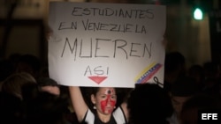 Protestas en Chile contra la represión en Venezuela.